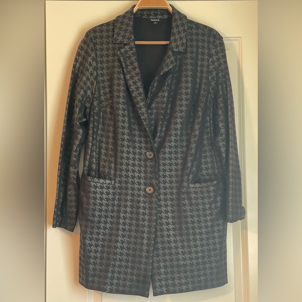 Torrid Black Houndstooth Relaxed Blazer Torrid size 2